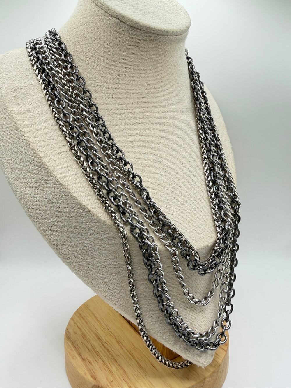 Edgy mixed metal layered chain necklace 🖤